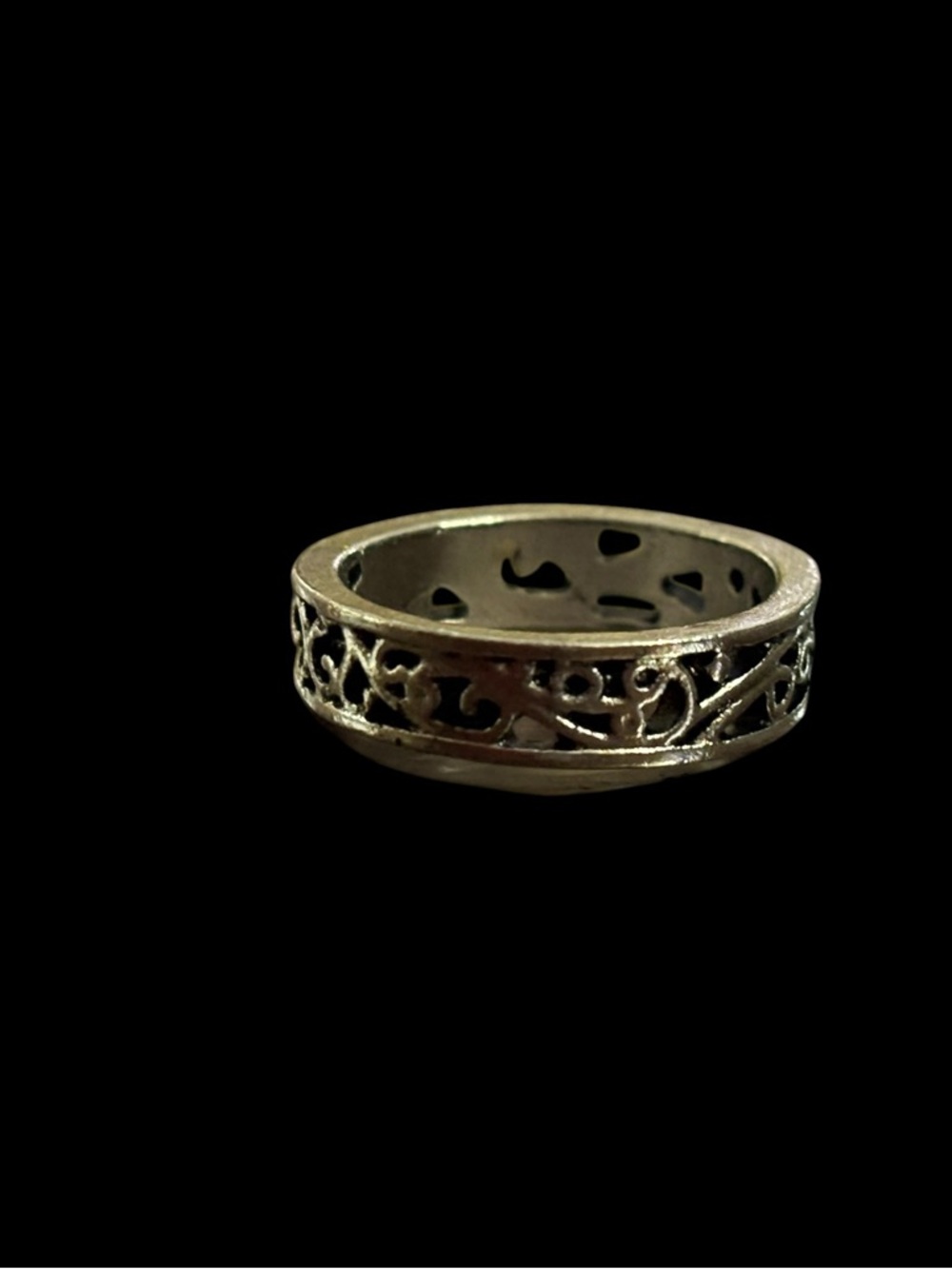 Silvet tone Filigree Women's Band Ring - Size 5.5-6